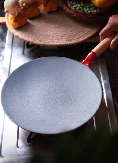 Suncasa Castella Pre Seasoned Cast Iron Roti Tawa